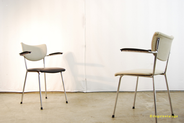 Set van 2 jaren 60 De Wit industri u00eble buisframe stoelen Gispen DE GELE ETALAGE Set van 2 jaren 60 De Wit industri u00eble buisframe stoelen Gispen DE GELE ETALAGE