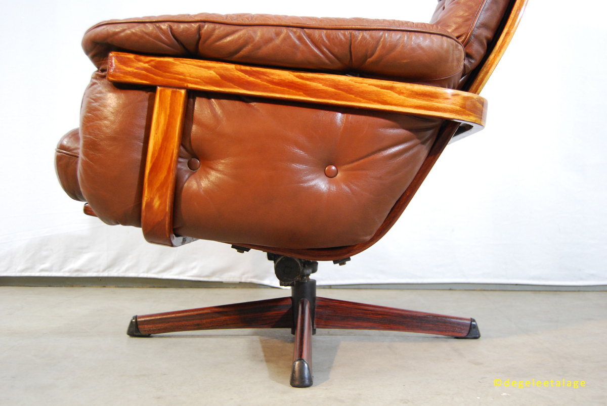 meubel martin amsterdam jaren 70 design draaifauteuil met hocker g 246 te m 246 bel meubel martin amsterdam jaren 70 design draaifauteuil met hocker g 246 te m 246 bel