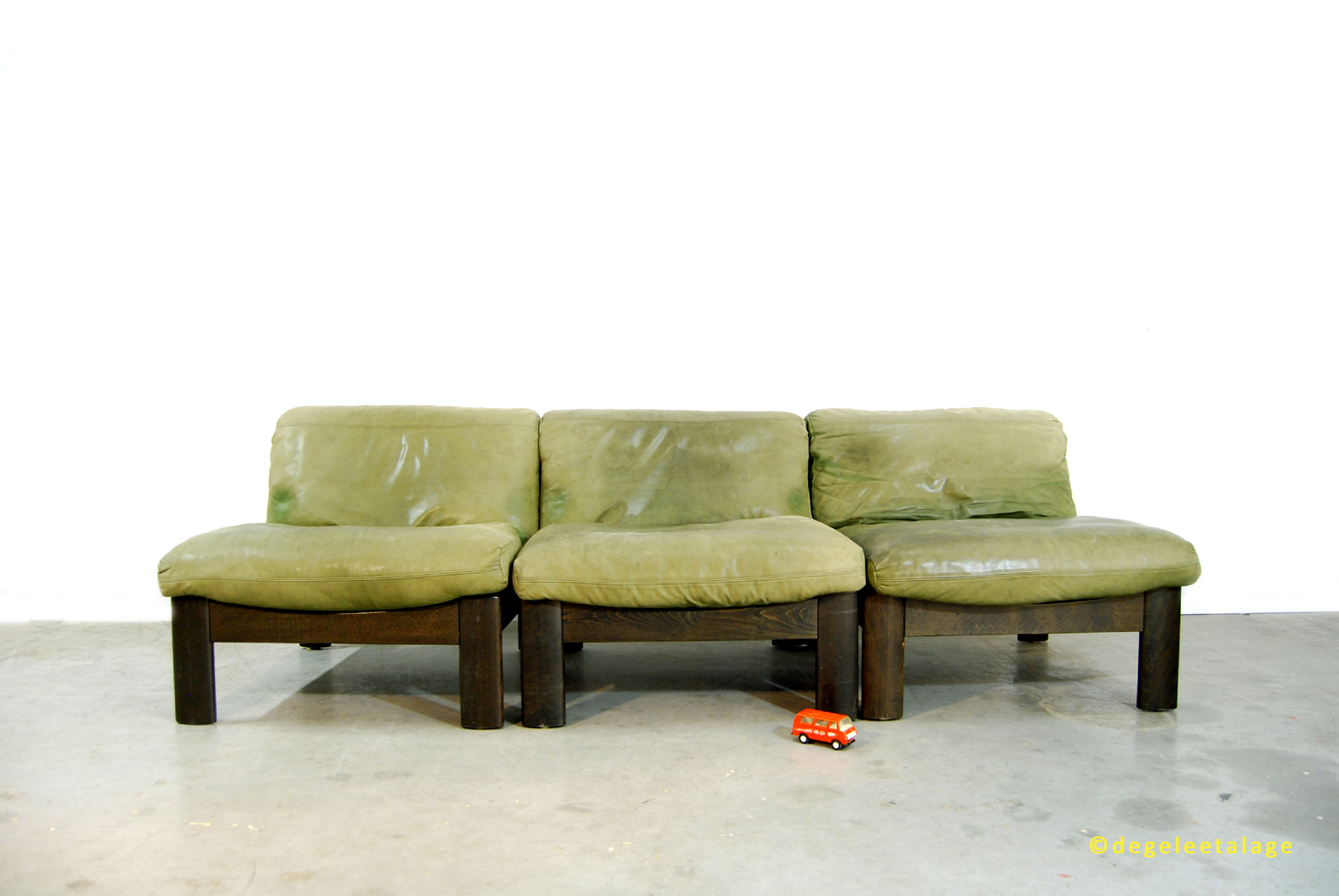 leren fauteuil leolux vintage jaren 70 leren sofa en of fauteuils leolux de leren fauteuil leolux vintage jaren 70 leren sofa en of fauteuils leolux de