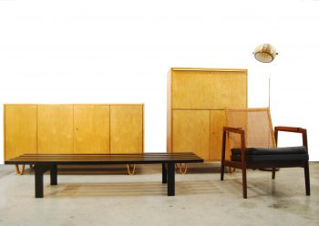 DE GELE ETALAGE | vintage design furniture 12 Gave Kho Liang Ie plywood stoelen Retro Vintage